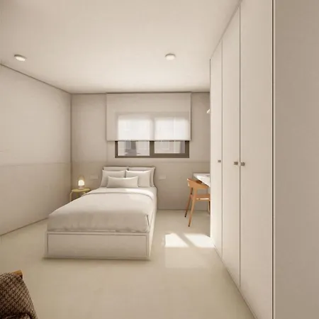 Matt Coliving And * 塔拉戈纳